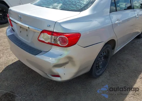 2013 Toyota Corolla Le из США, поврежденный, VIN 5YFBU4EE5DP193072